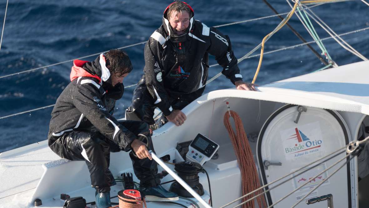 Message du bord de Bastide Otio (Imoca) reçu à 12h49