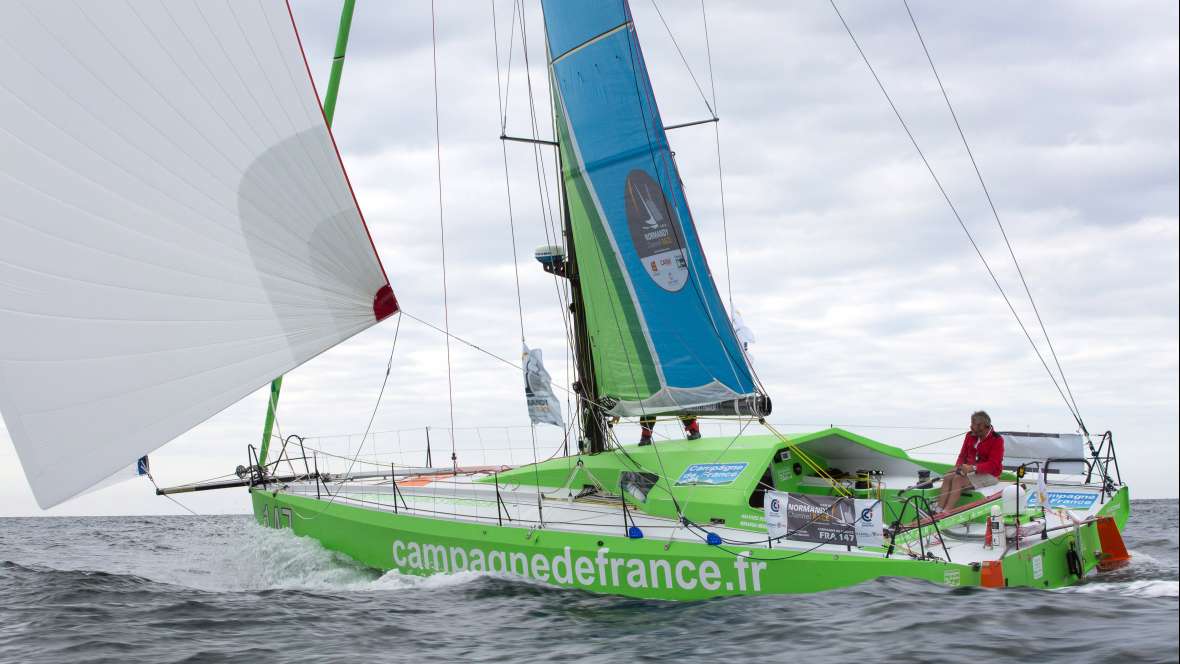 Campagne de France seeking port to fix damaged rudder