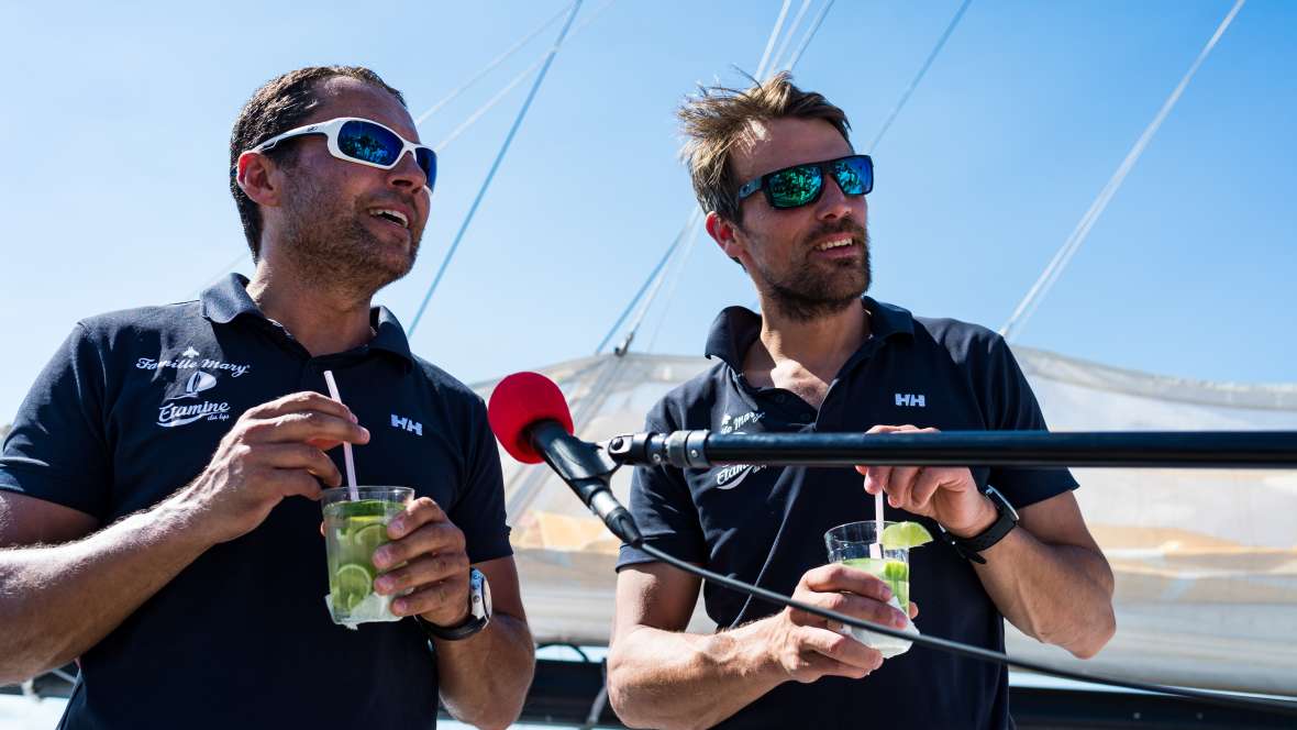 Les premiers mots de Romain Attanasio et Aurélien Ducroz (Famille Mary-Etamine du Lys) à leur arrivée au ponton.