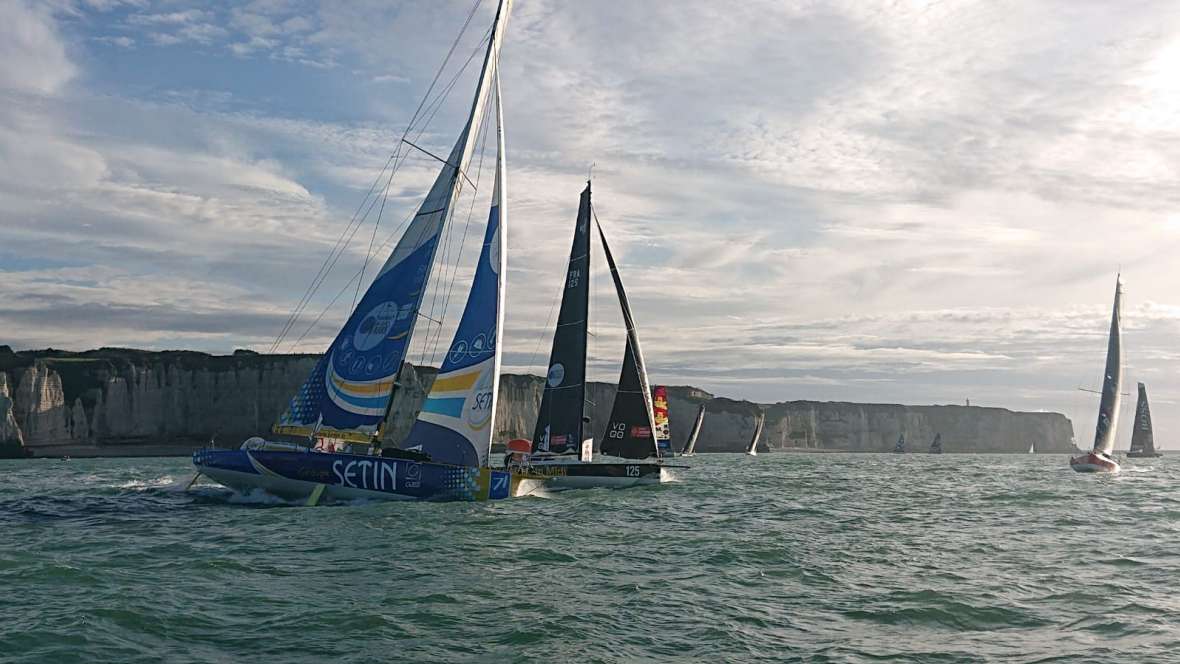 Class40: Pointage à la bouée Région Normandie - Etretat