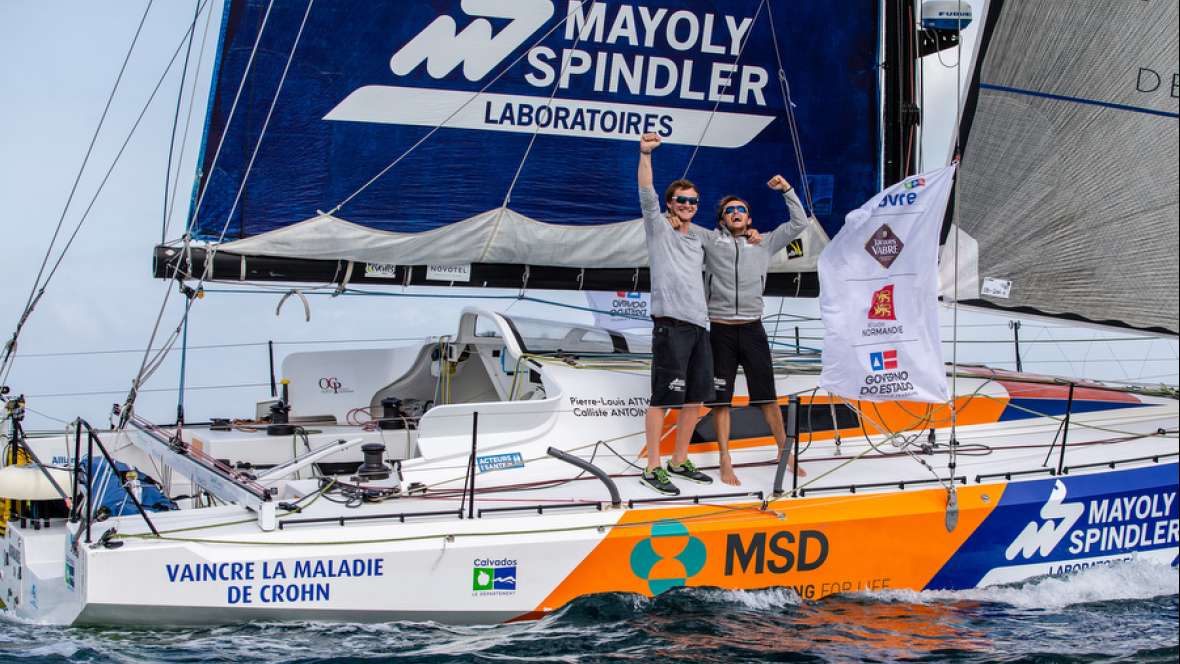 Mais um barco da Class40 em Salvador; Vogue avec un Crohn