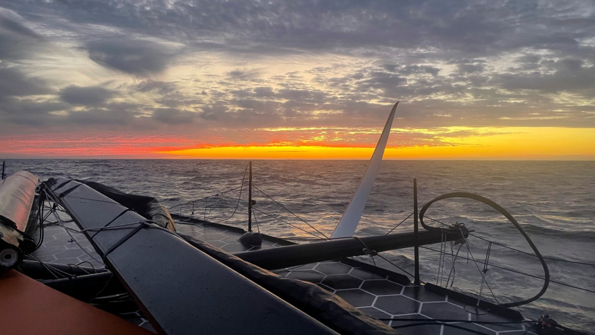 11th Hour Racing Team Alaka’i abandonne la Transat Jacques Vabre